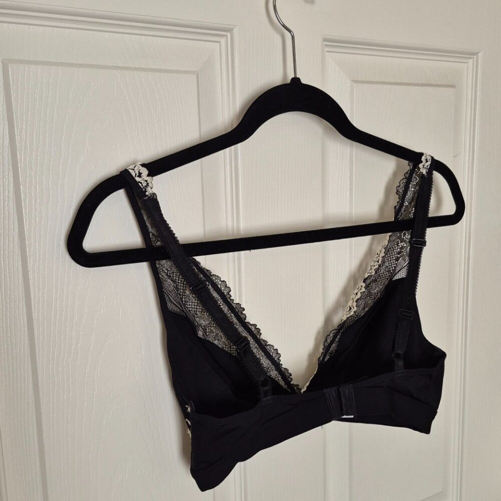 Wacoal Wireless Bra 38 - Picture 4 of 4